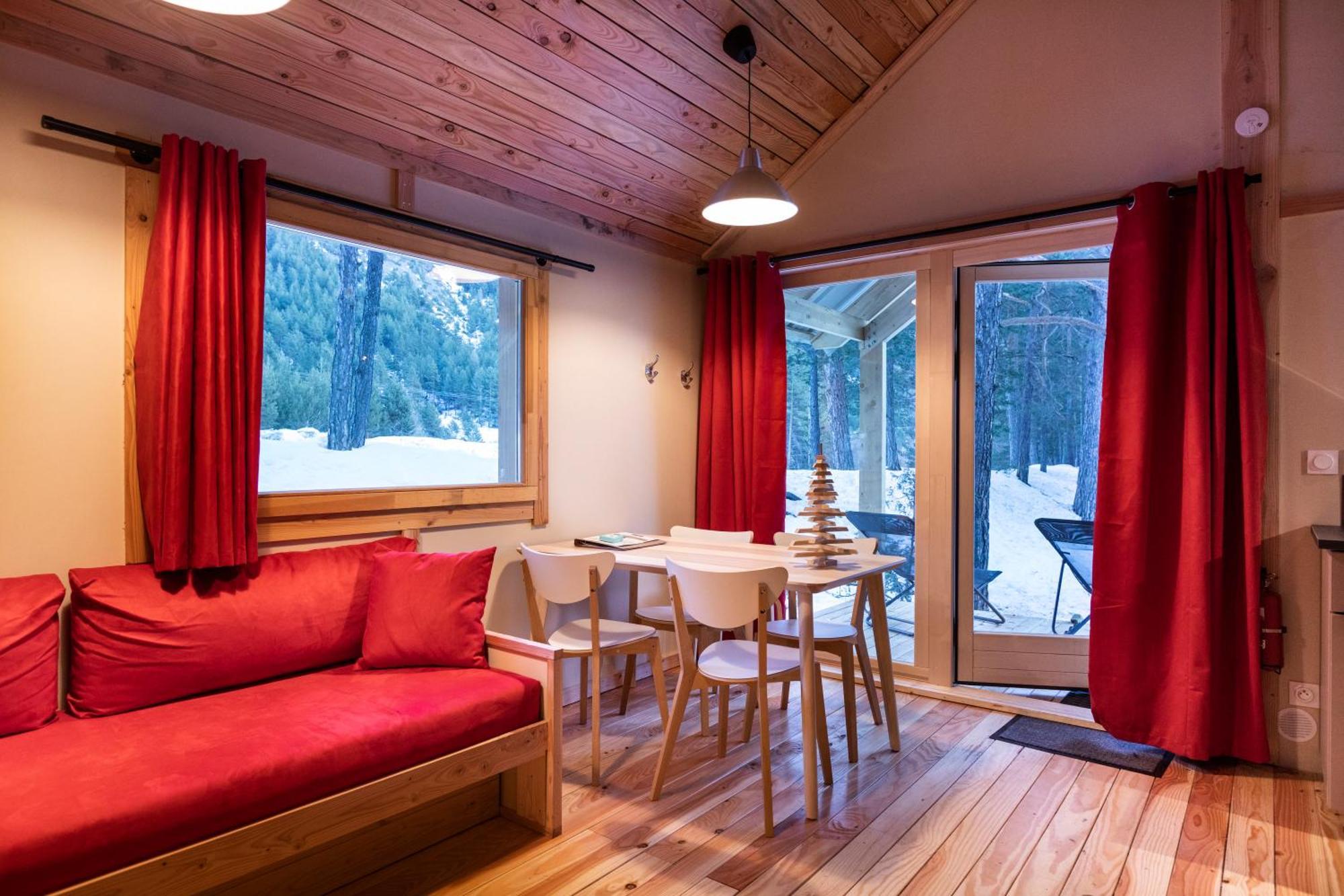 Huttopia Bozel En Vanoise Екстериор снимка